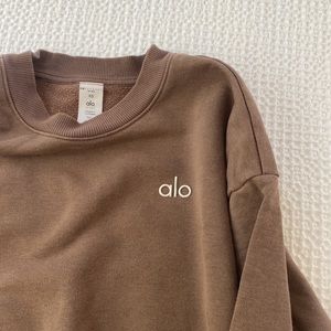alo crewneck